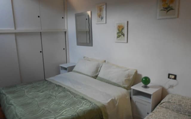 Max Apartments - photo 2