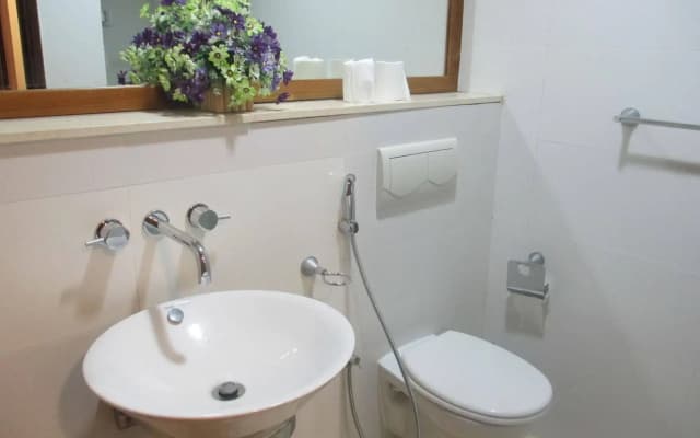 Monarch Apartments - photo 5