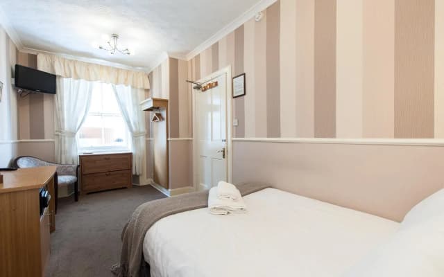 The St. Valery Guest House - photo 5