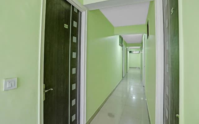 Capital O 84917 Premium Villa-2 - photo 3
