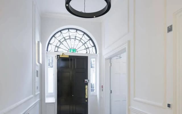 Z Hotel At Gloucester Place - photo 4