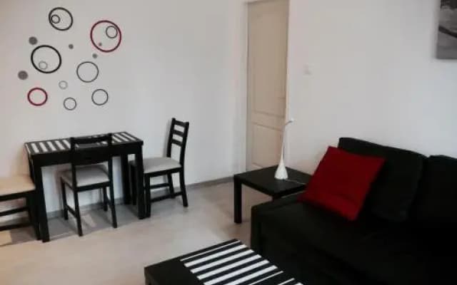 Inner-City Flat (Adults Only) - photo 4