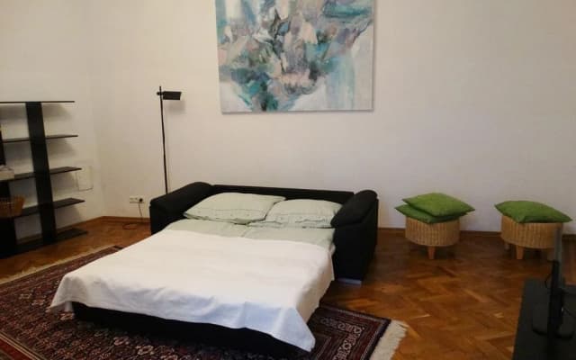 Altbau-Garconniere Schulgasse - photo 2