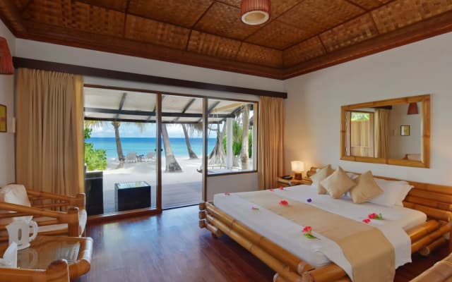 Angaga Island Resort & Spa - photo 3