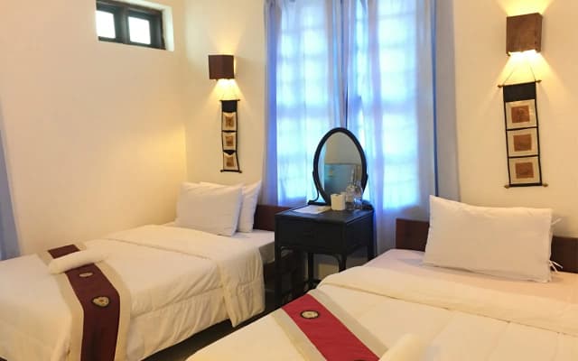 Smileys Guesthouse - photo 5