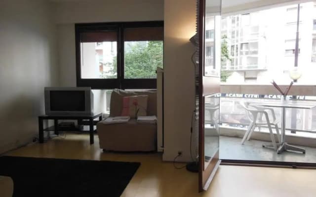 Sacre Coeur Apartment - photo 3