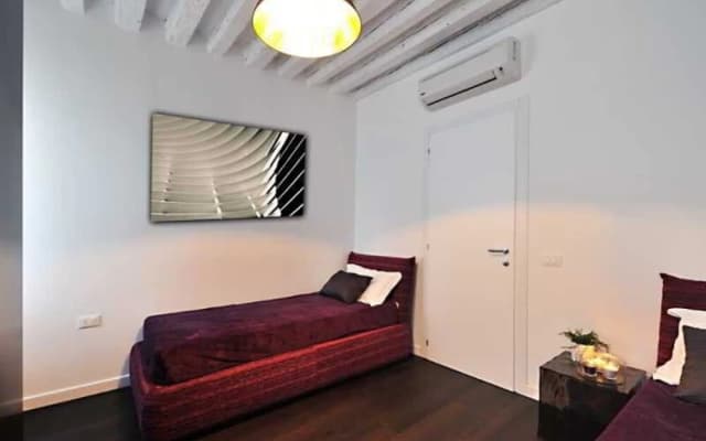 Art Deco Apartment - photo 3
