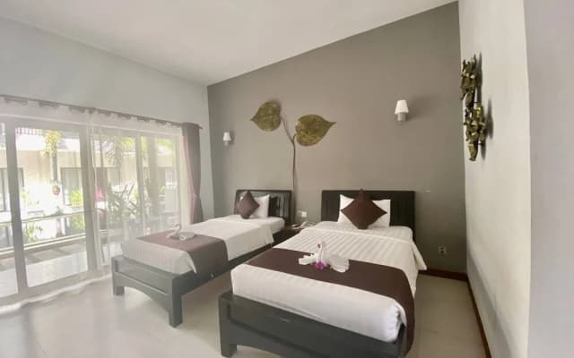 Crystal Hotel - photo 2