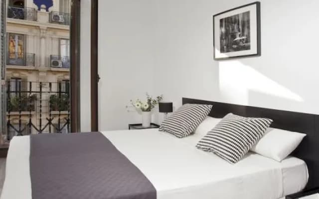 Barcelona UPartments París - photo 3