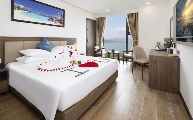 Miracle Luxury Hotel - photo 4