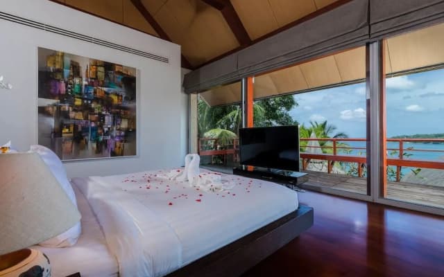 Surin Beach Luxury Villa - photo 2