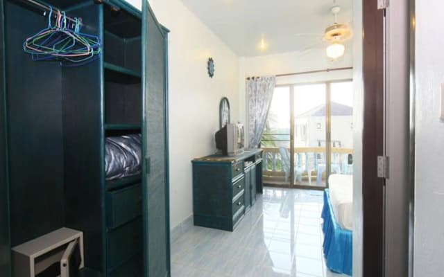 Patong Sunbeach Mansion - photo 3