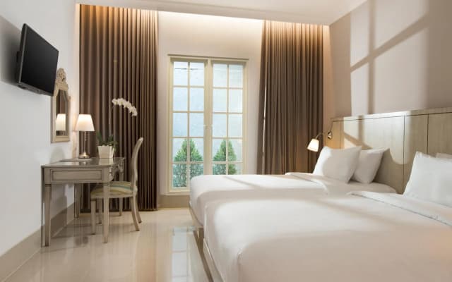 Hotel Santika Seminyak - photo 3
