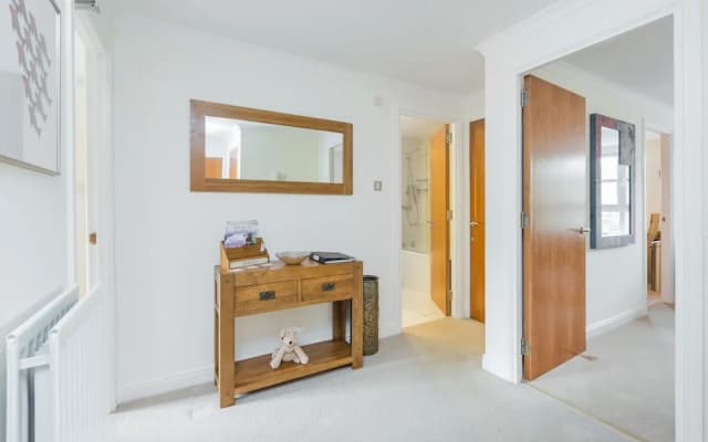 388 Old Tolbooth Wynd Apartment 2 - photo 3