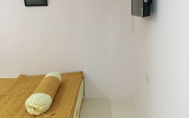 B Stay Hotel - photo 5