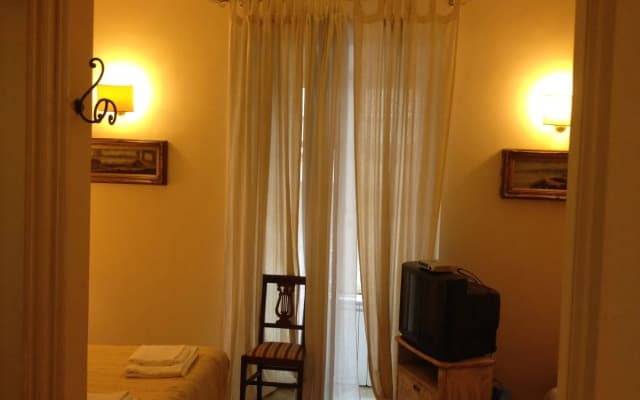 Marta Guest House - photo 4