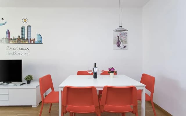 1317 - Modern Forum Apartment - photo 5