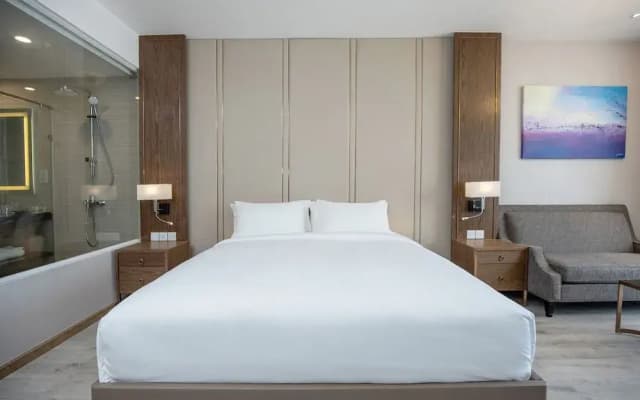 Panorama Nha Trang Hotel & Apartments - photo 3