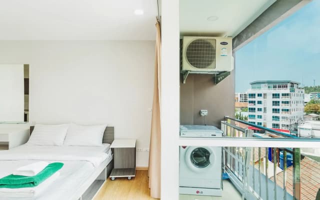 Condo in Kata in Ozone - Unit A612 - photo 3