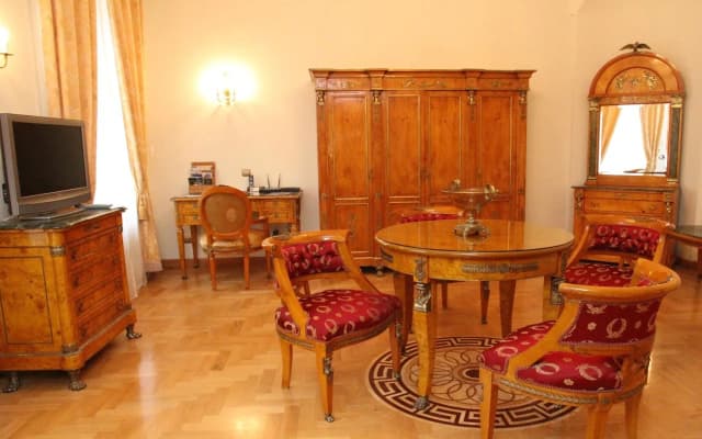 St. George Residence All Suite Hotel Deluxe - photo 3
