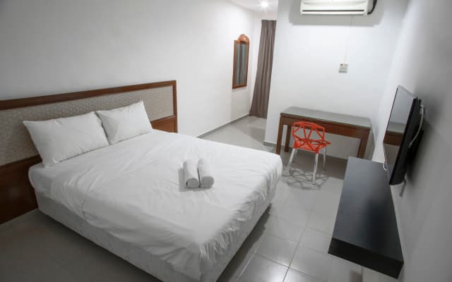 T Hotel Anggerik - photo 2