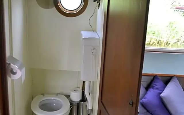 Floating B&B Amsterdam - photo 5