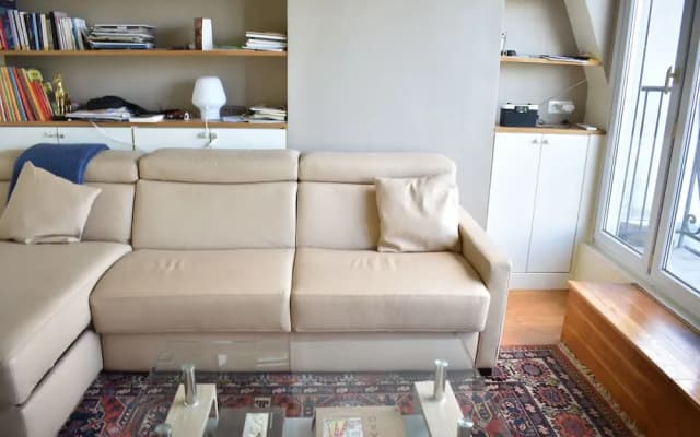 Bright Studio Apartment With High View - photo 3
