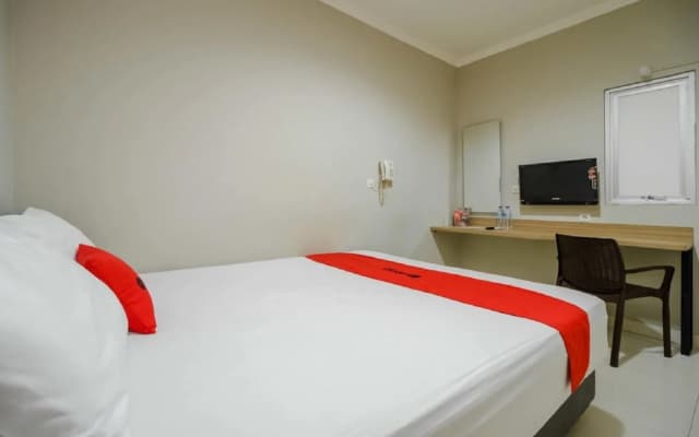 ENV Room by RedDoorz - photo 3