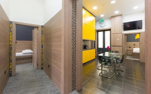 E14 Design Hostel - photo 3