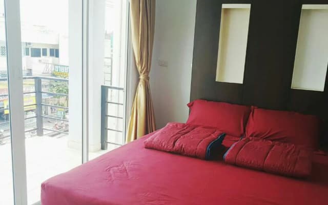 Goldengate Guesthouse - Hostel - photo 2