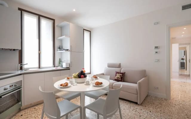 Ve.N.I.Ce Cera Remer Suite - photo 4