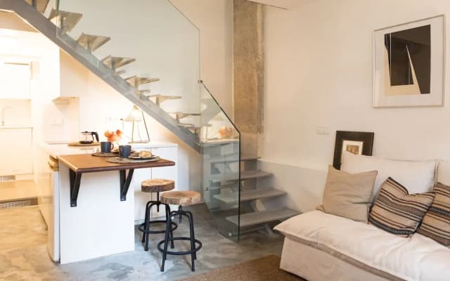 Janelas Verdes Stylish Tailor Made Flat - photo 4