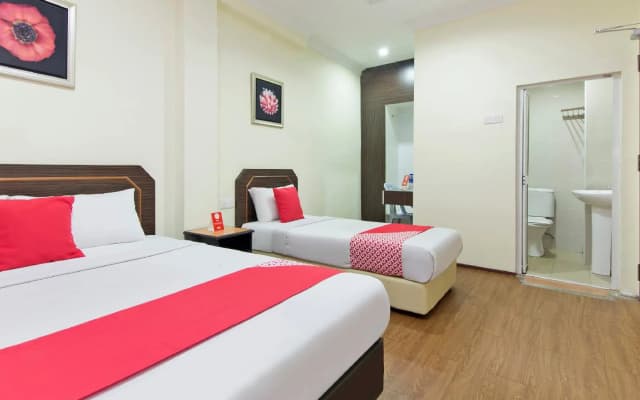 OYO 90422 T-signature Hotel Kuala Lumpur - photo 5