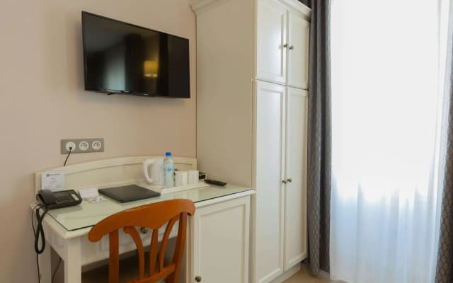 Best Western Au Trocadero - photo 3