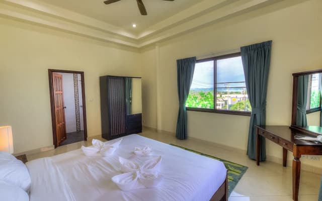 Seaview Tropical 3BR Pool Villa - photo 3