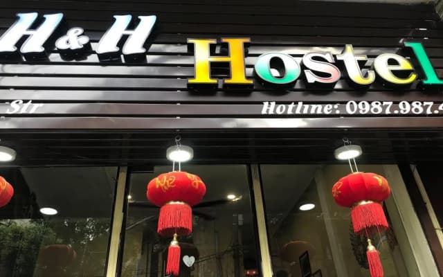 H&H Hostel - photo 2