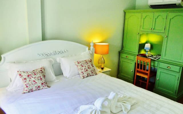 Pemberley House - photo 5
