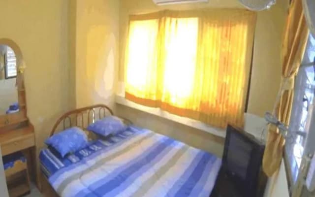Nuan Cofe and Guesthouse - photo 3
