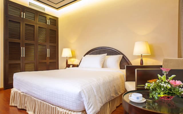 Garco Dragon Hotel - photo 2