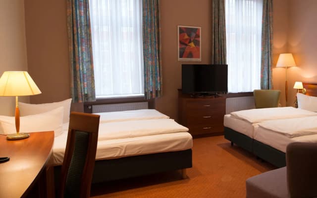 Hotel Am Anhalter Bahnhof - photo 3