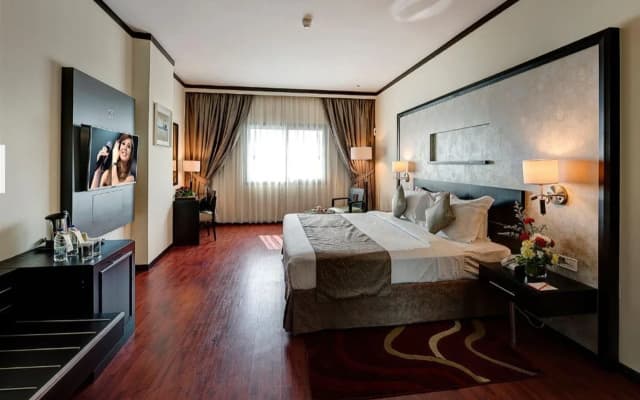 Grandeur Hotel - photo 5