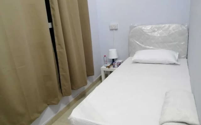 AlBarsha 1 Hostel By PHM - photo 3