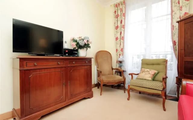 2 rooms - next to the Eiffel tower - Trocadéro - photo 3