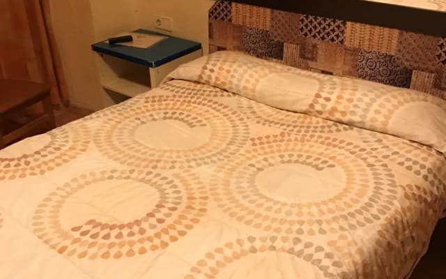 Hostal Becerrea - photo 2