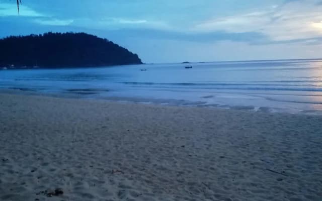 Permata Beach Chalet - photo 2