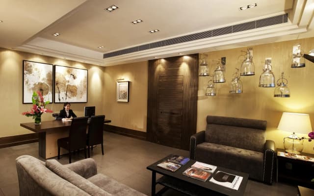 Xi Hotel - photo 2