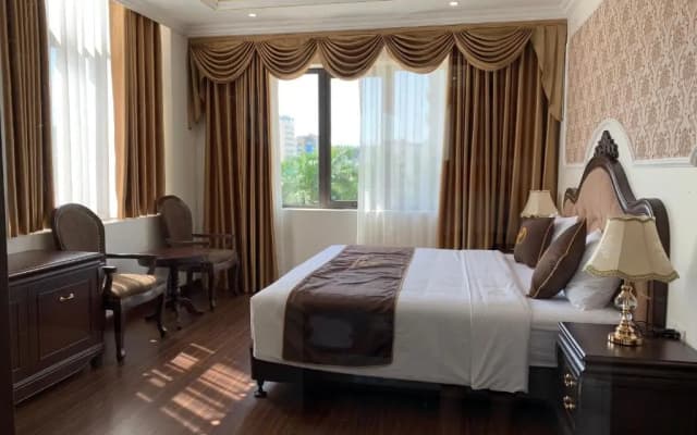 Dragon Legend Hotel - photo 3