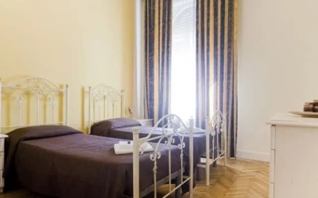 Semmelweis 2 - photo 2