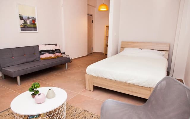 Cozy Studio Athens Downtown - Sleeps 3 - photo 3
