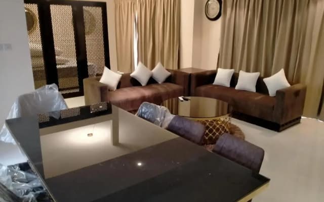Al Hamra 4-Bedroom Luxury Villa Golf View - photo 3